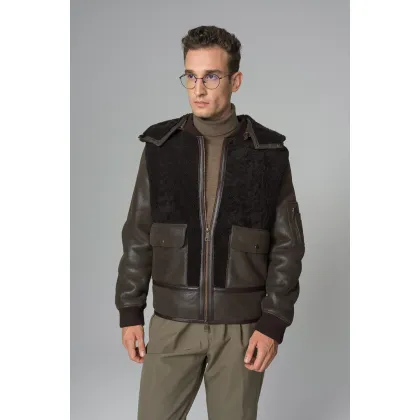 Picture Comfortable sheepskin jacket with a hood