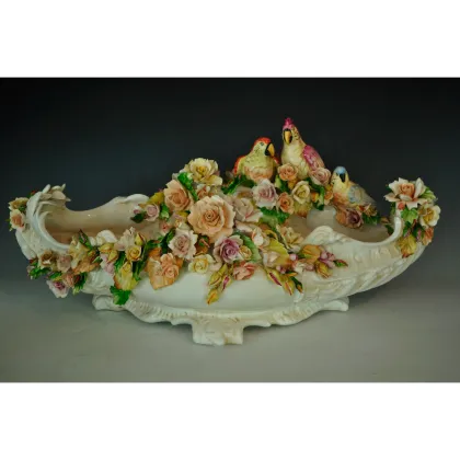 Zdjęcie Włoska ceramiczna umywalka z kwiatowym zdobieniem