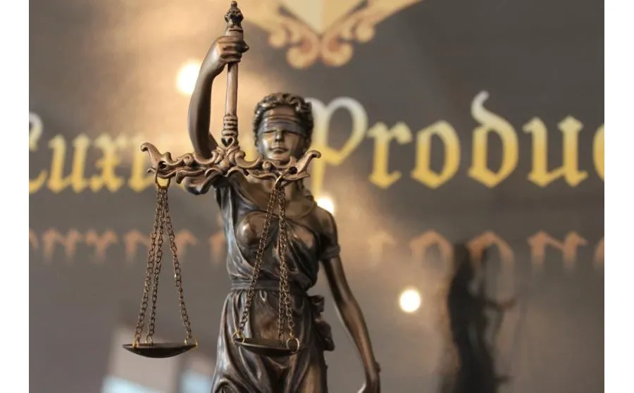 obrazek 2 Posąg Themis - bogini sprawiedliwości