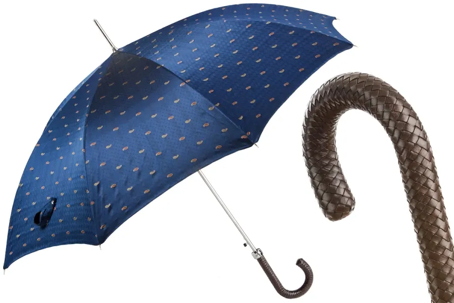 obrazek 1 Klasyczny granatowy parasol męski zdobiony drobnym wzorem z plecionym skórzanym uchwytem – Pasotti