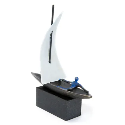 Zdjęcie Prestiżowa statuetka z platerowanego brązu