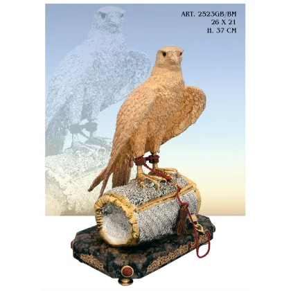 Zdjęcie Piękna figura pozłacanego orła