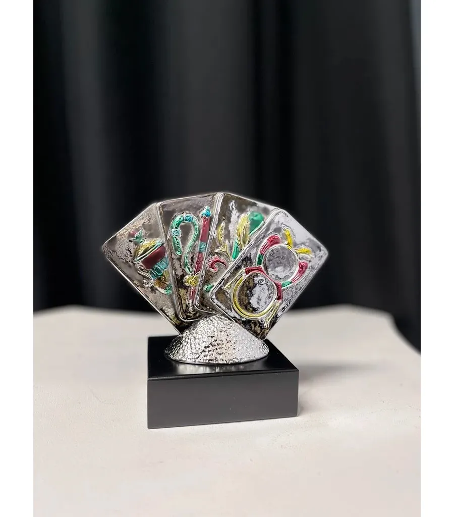 obrazek 1 Mała figurka z unikatowymi kartami