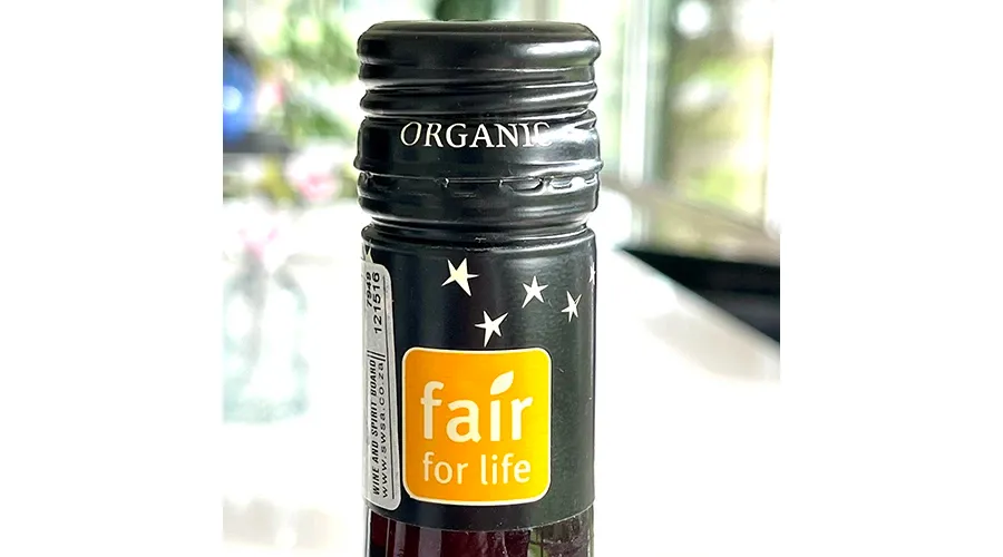 obrazek 3 Luksusowy prezentowy zestaw: stojak na wino w kształcie krzesła + ściereczka kuchenna + organiczne czerwone wino Firefly