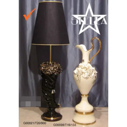 Picture A chic black ceramic lamp decorated with Swarovski crystals