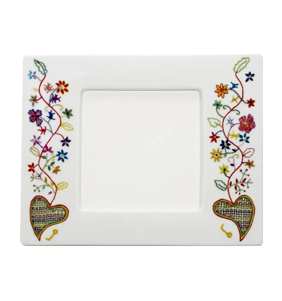 picture 1 A large square porcelain photo frame from the Vila Verde collection inspired by Valentine's day - Vista Alegre