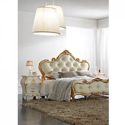 Zdjęcie Ekskluzywny klasyczny stolik nocny do sypialni