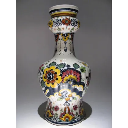 Zdjęcie Wazon ceramiczny/podstawa lampy z różnymi polichromowanymi motywami dekoracyjnymi