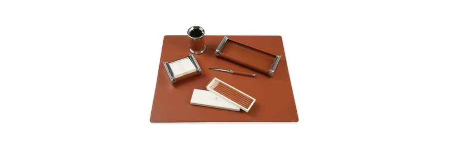 picture 8 6 element set of desk accessories – brown finish