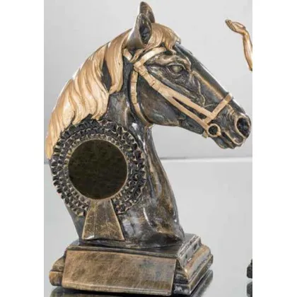 Zdjęcie Statuetka – głowa konia dla zwycięzcy zawodów – Erre Emme