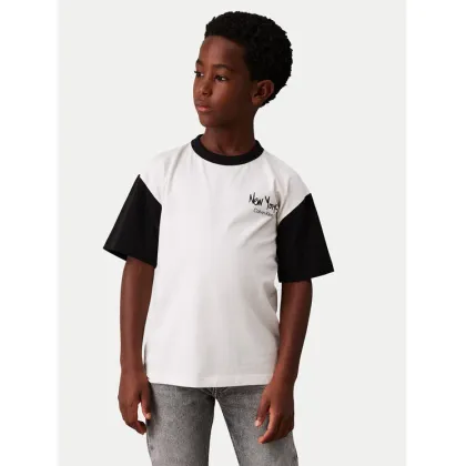 Zdjęcie Calvin Klein Jeans T-Shirt IB0IB02330 Écru Regular Fit