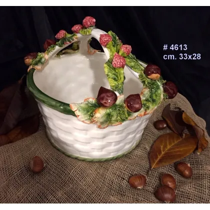 Picture Ceramic decorative basket with forest accessories