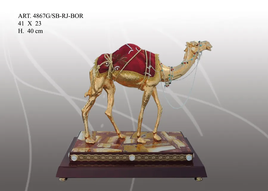 obrazek 1 Królewski wielbłąd na ciekawej podstawie