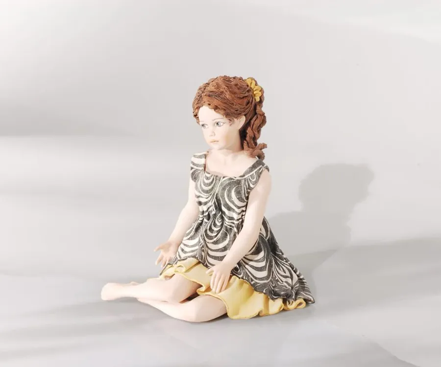 obrazek 1 Elegancka porcelanowa lalka Elisabetta - Sibania