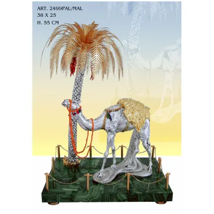 Zdjęcie Ekskluzywna figura wielbłąda królewskiego