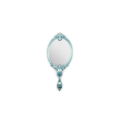 Picture An unusual wall mirror for a child's room