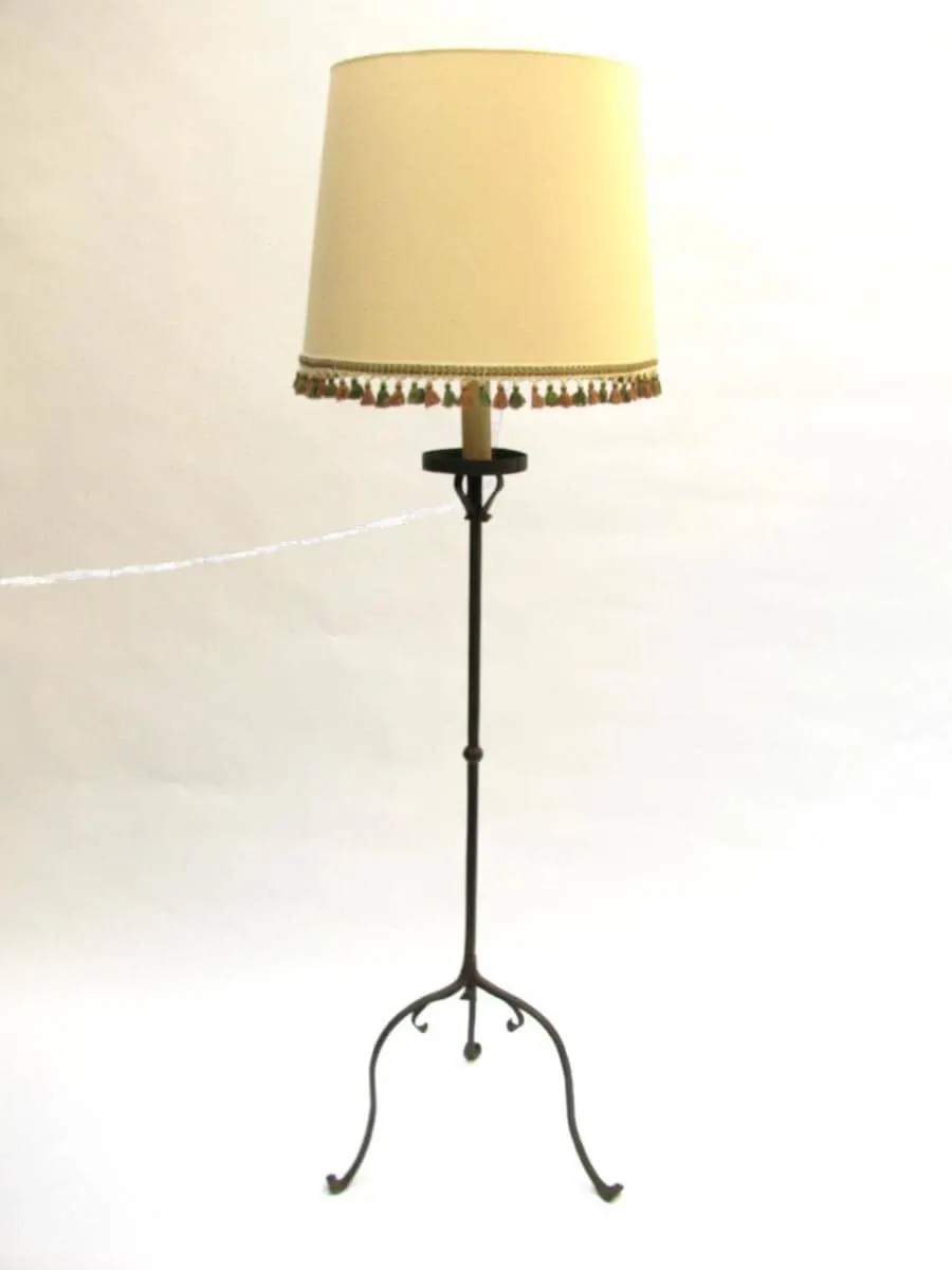 obrazek 1 Lampa podłogowa z kutego żelaza