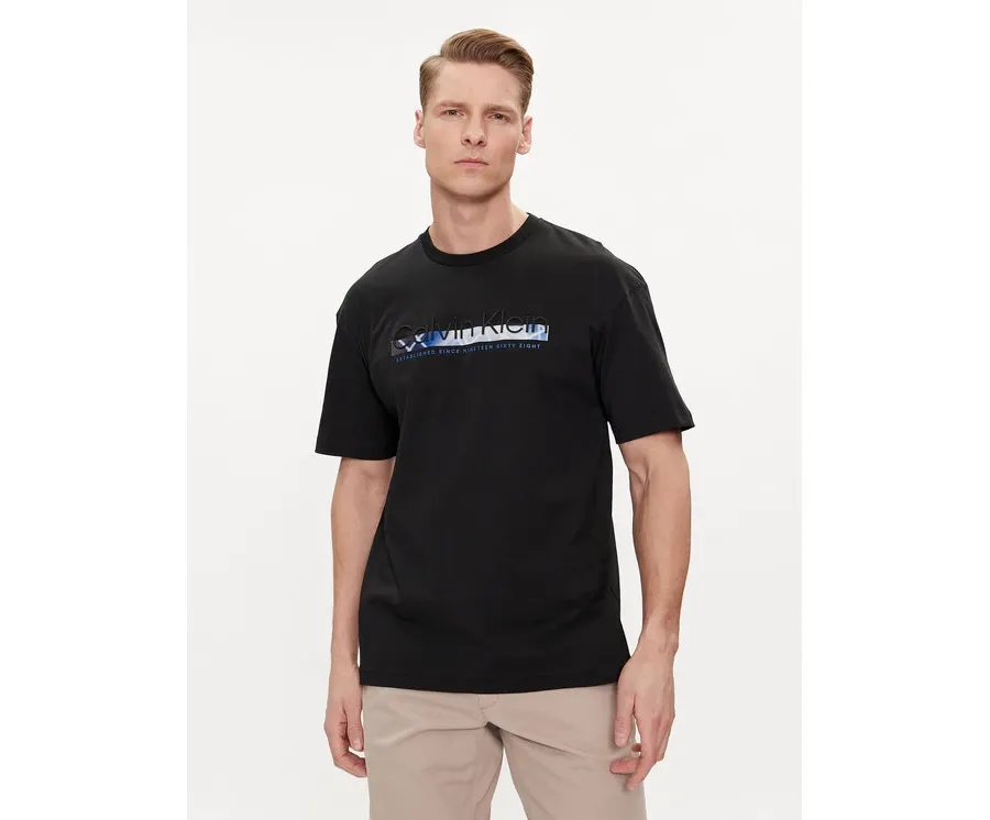 obrazek 1 Calvin Klein T-Shirt Raised Linear Logo K10K112490 Czarny Regular Fit