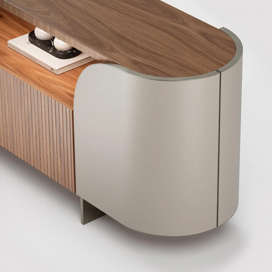 obrazek 21 Elegancki włoski kredens do salonu