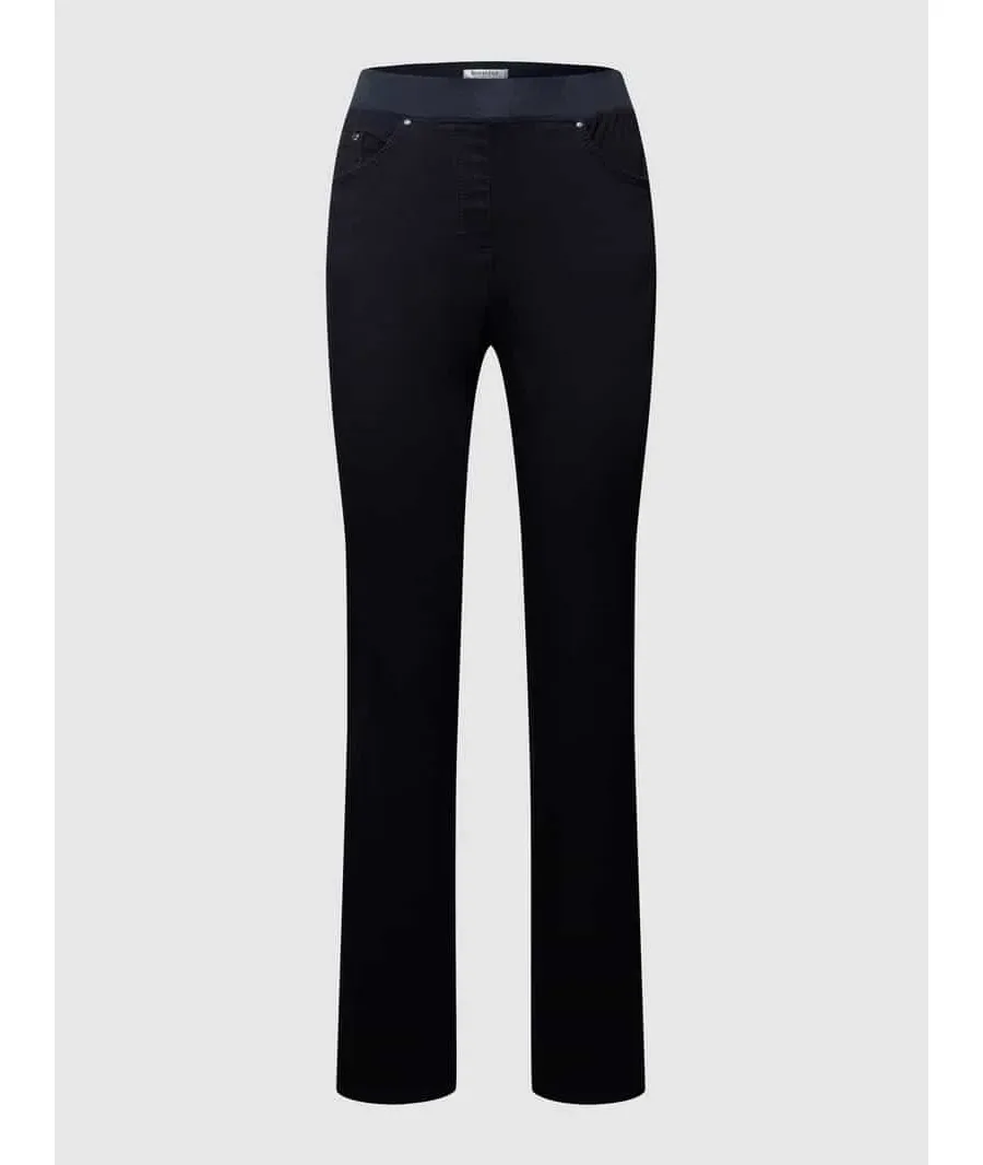 obrazek 1 Jeansy o kroju slim fit z 5 kieszeniami i elastycznym pasem — ‘Super Dynamic’