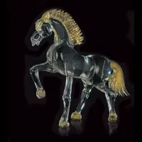 Picture Crystal trotting horse with 24k gold detailing