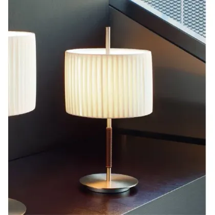 Zdjęcie Piękna lampa stojąca do domu