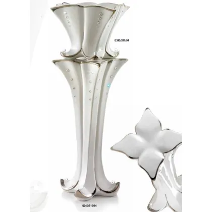 Picture A stunning decorative column resembling a flower