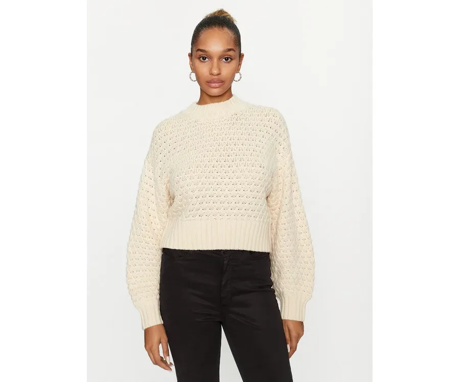 obrazek 1 Noisy May Sweter 27028402 Écru Regular Fit