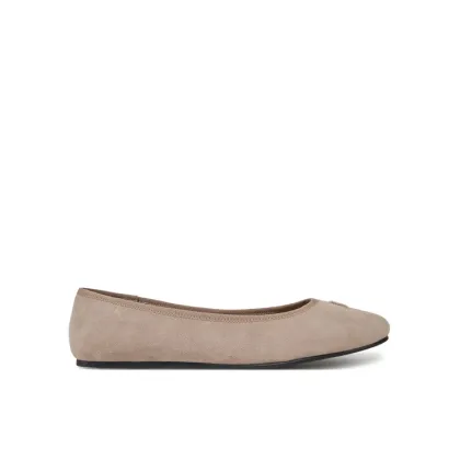 Zdjęcie Tommy Hilfiger Baleriny Th Hardware Suede Ballerina FW0FW08655 Beżowy