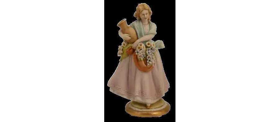 obrazek 1 Wiosenna statuetka z porcelany