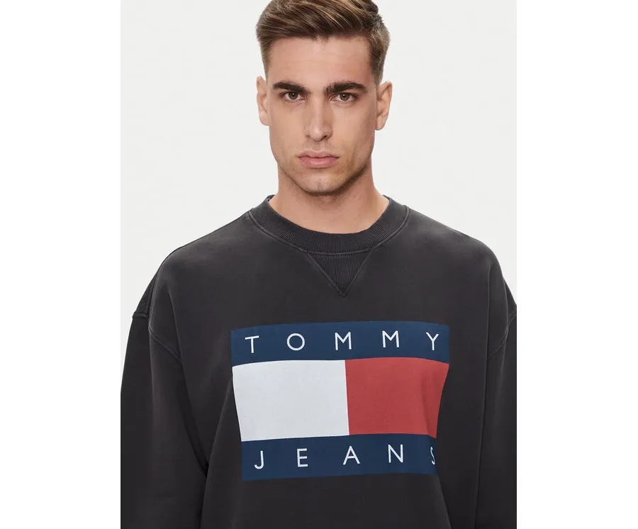 obrazek 1 Tommy Jeans Bluza Big Flag DM0DM19222 Czarny Relaxed Fit