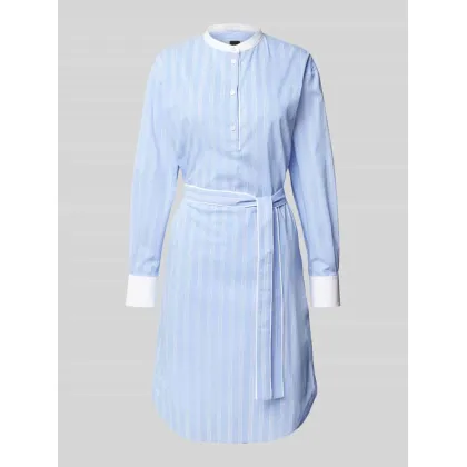 Zdjęcie Sukienka o długości do kolan z wiązanym paskiem model ‘Dabime’