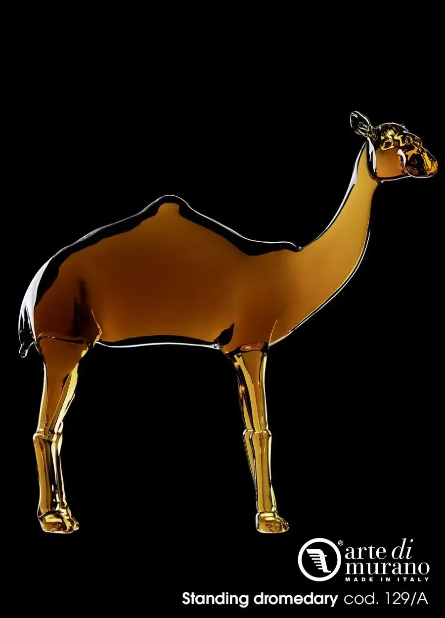 picture 1 Elegant dromedary made of Murano glass