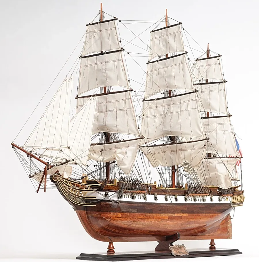 obrazek 2 Wyjątkowy model statku USS Constellation - AUrhentic Mdoels