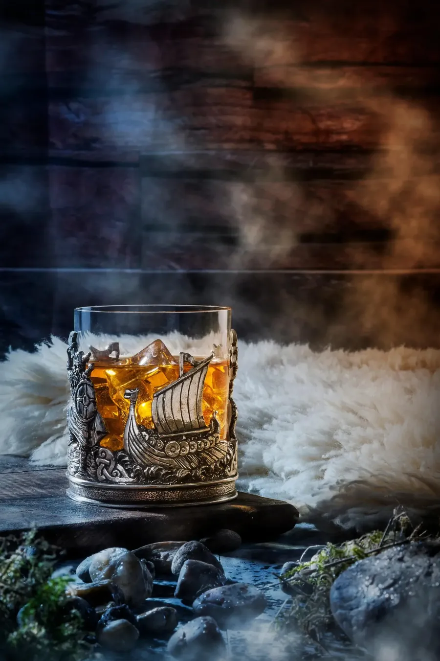 obrazek 5 Stylowa szklanka do whisky zdobiona motywem Wikingów - wyjątkowy prezent