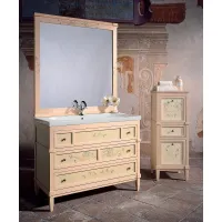Picture Elegant Italian bathroom set in Provencal style