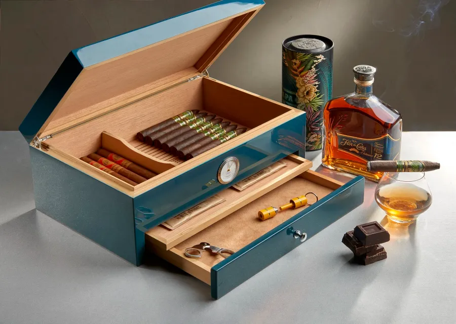 obrazek 4 Cedrowy humidor na cygara ze specjalnej edycji