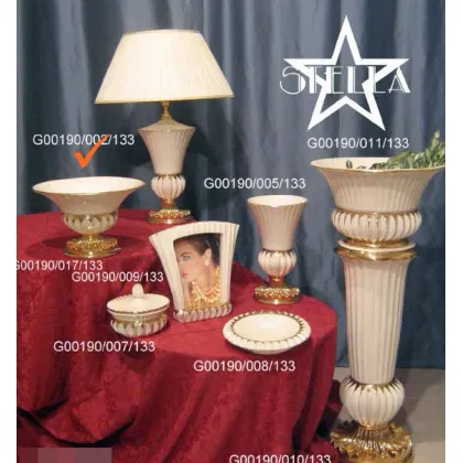 Picture Elegant ceramic fruit bowl