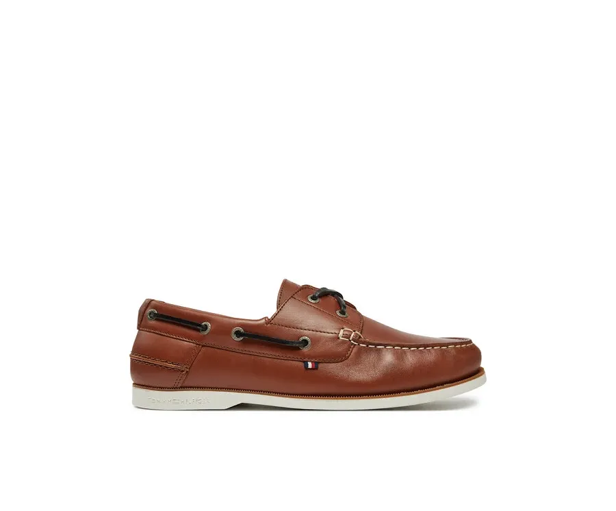 obrazek 1 Tommy Hilfiger Półbuty Th Boat Shoe Core Lth FM0FM05569 Brązowy