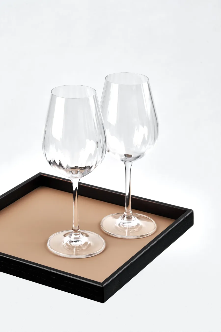 obrazek 2 Skórzana taca Mondo 25x25xH3 cm w kolorze cappuccino