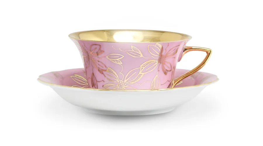 obrazek 1 Porcelanowa filiżanka do herbaty Windsor ze spodkiem w kolorze różowym zdobiona złotym motywem kwiatowym – Leander