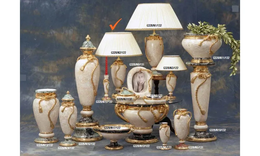 obrazek 1 Szykowna marmurowa lampa ze złotym sznurkiem