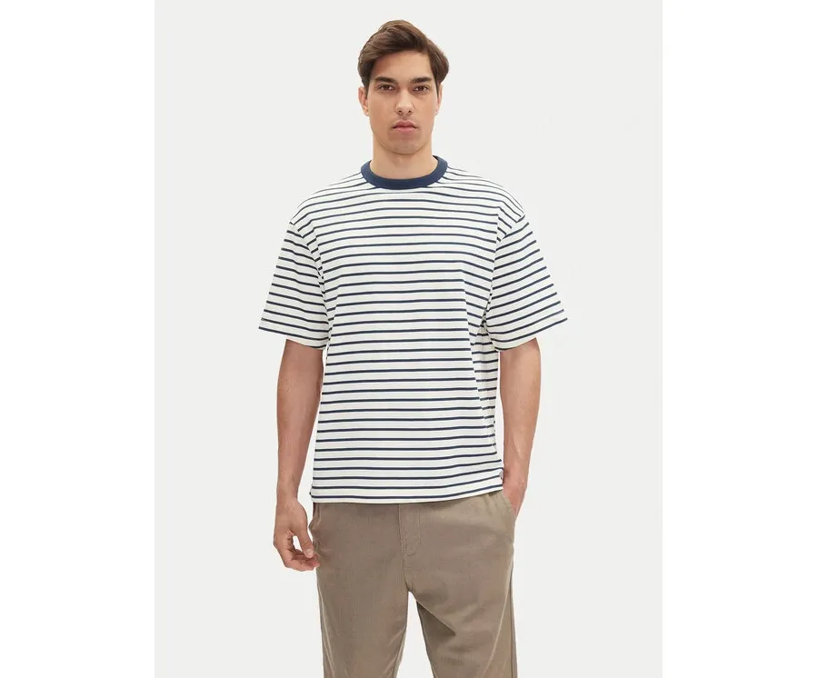 obrazek 1 Mustang T-Shirt Allentown 1016286 Biały Oversize