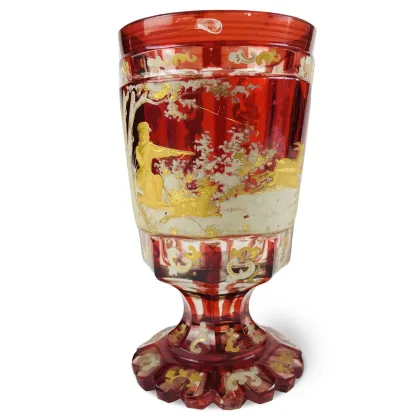 Zdjęcie Rubinowe szkło kryształowe z malowaną sceną myśliwską