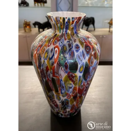 Zdjęcie Dekoracyjny wazon do salonu ze szkła Murano