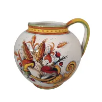 Zdjęcie Włoski ceramiczny dzban z dekoracją rogiem obfitości