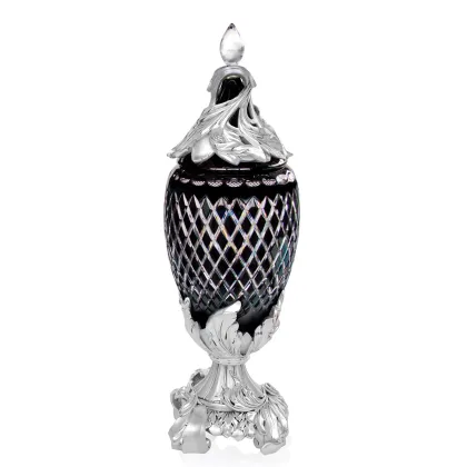 Zdjęcie Piękny wazon wykonany z kryształu z Włoch