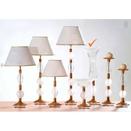 Zdjęcie Elegancki szklany wazon do salonu