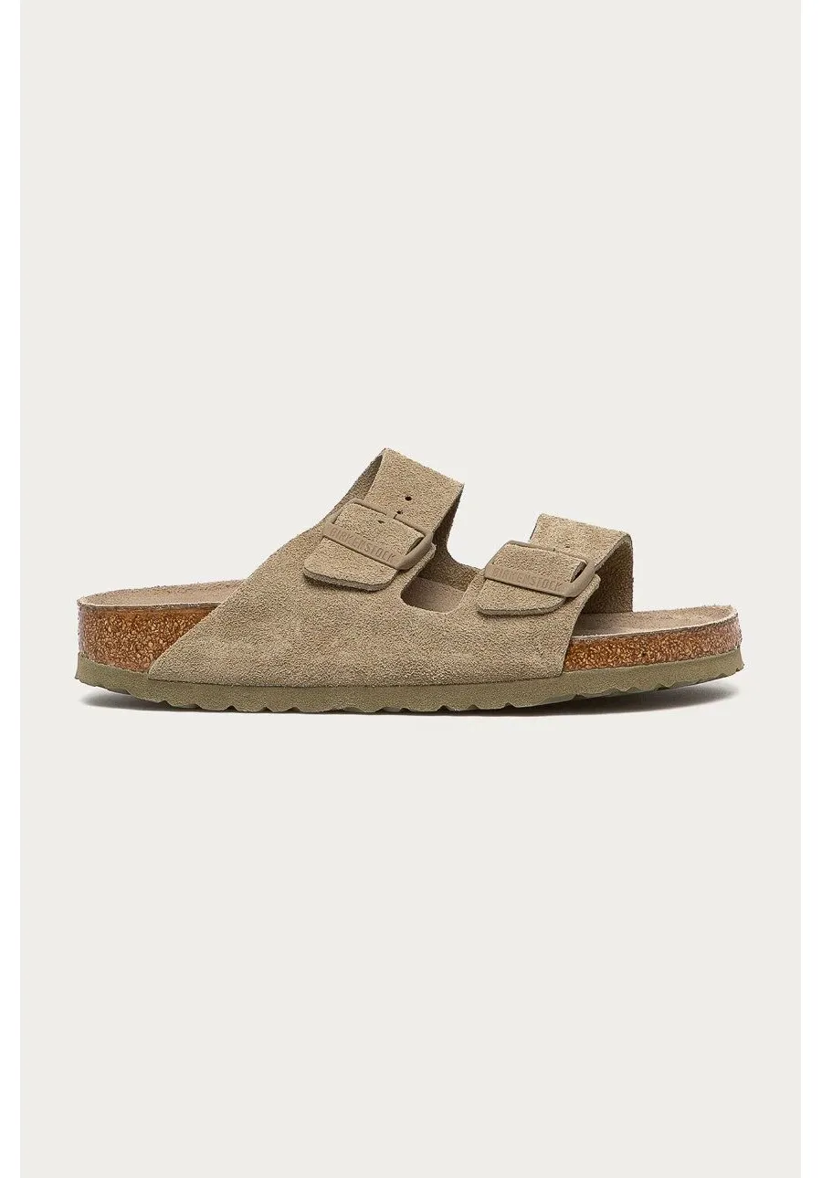 obrazek 1 Birkenstock - Klapki zamszowe Arizona