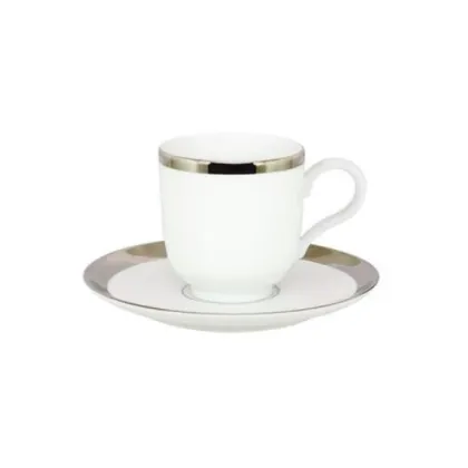 Zdjęcie Luksusowa filiżanka porcelanowa ze spodkiem do kawy